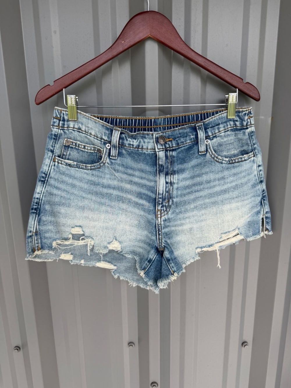 Aerie Distressed Denim Shorts Medium High Rise Light Wash Raw Hem
